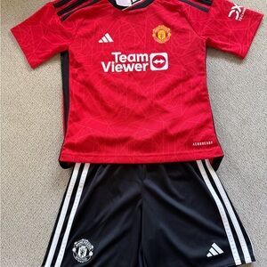 Kids Manchester United Red and Black Jersey Set